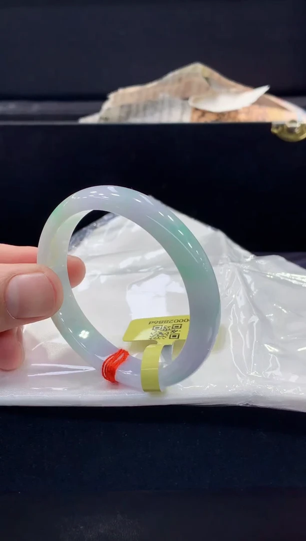 未镶嵌手镯翡翠翡翠手镯