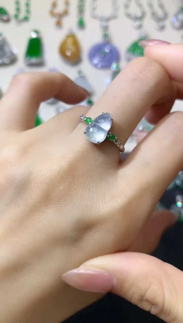 翡翠戒指18K金镶嵌Z9