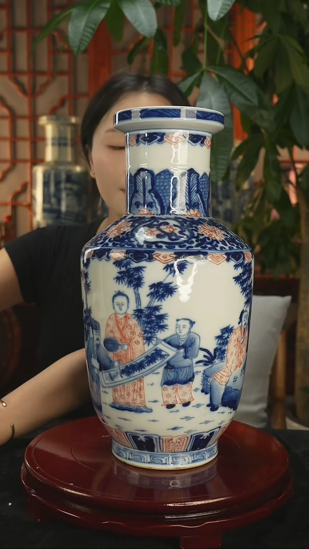 其他仿古瓷     青花人物画片赏瓶一只