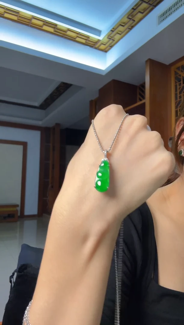 吊坠(不含链)未镶嵌翡翠天然翡翠吊坠