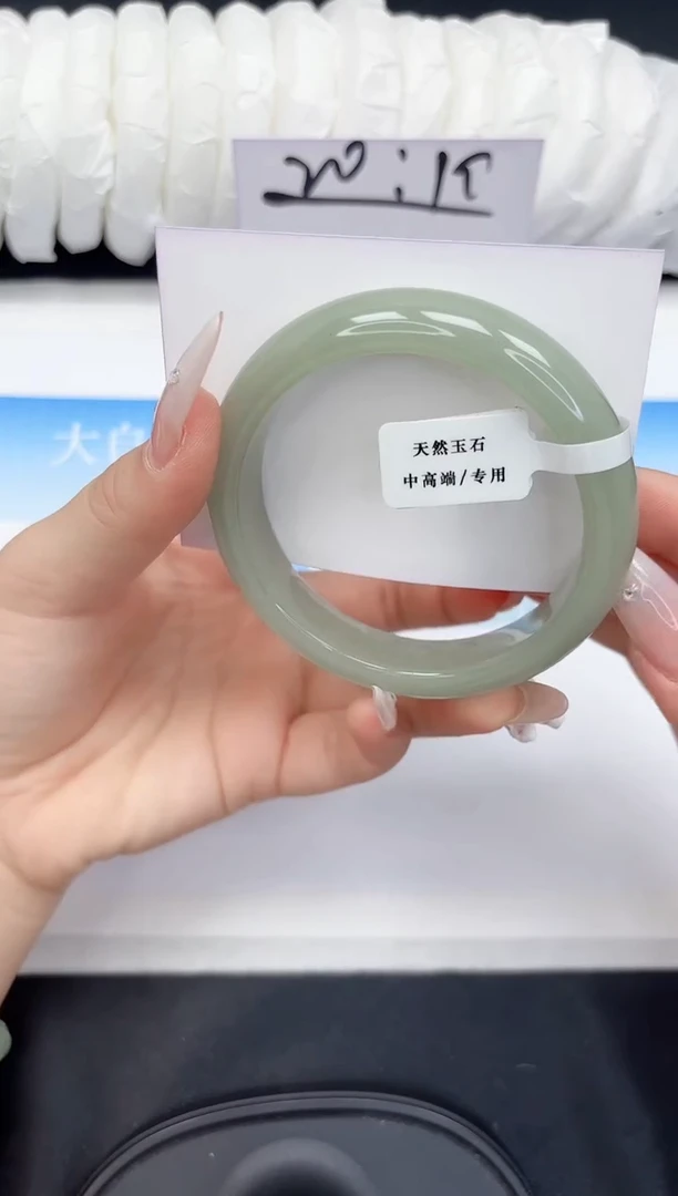 未镶嵌手镯石英质玉31-58