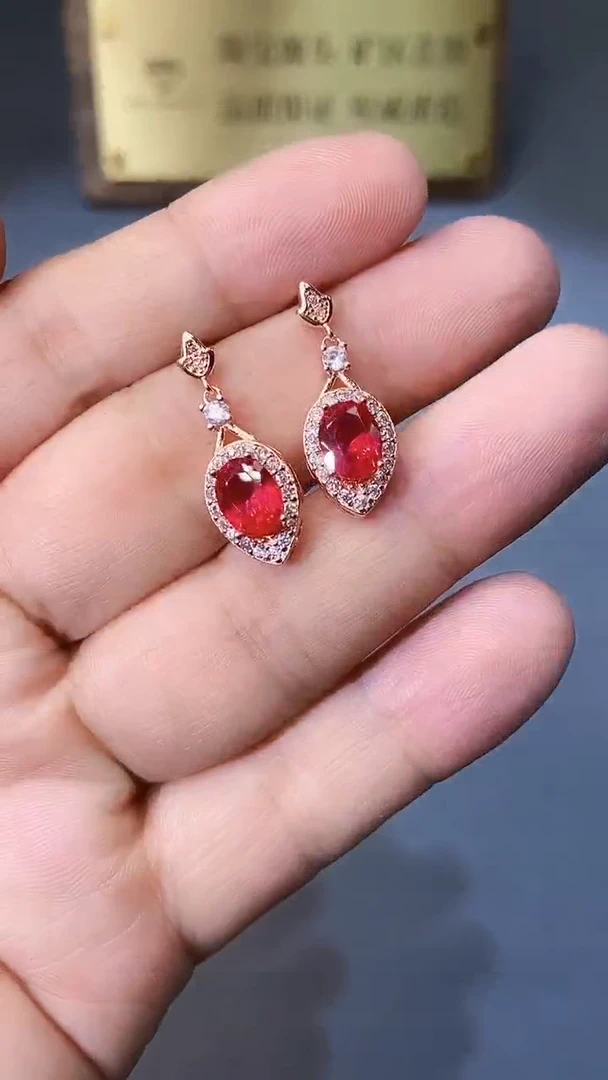 【闪购商品】红宝石耳饰银S925镶嵌354