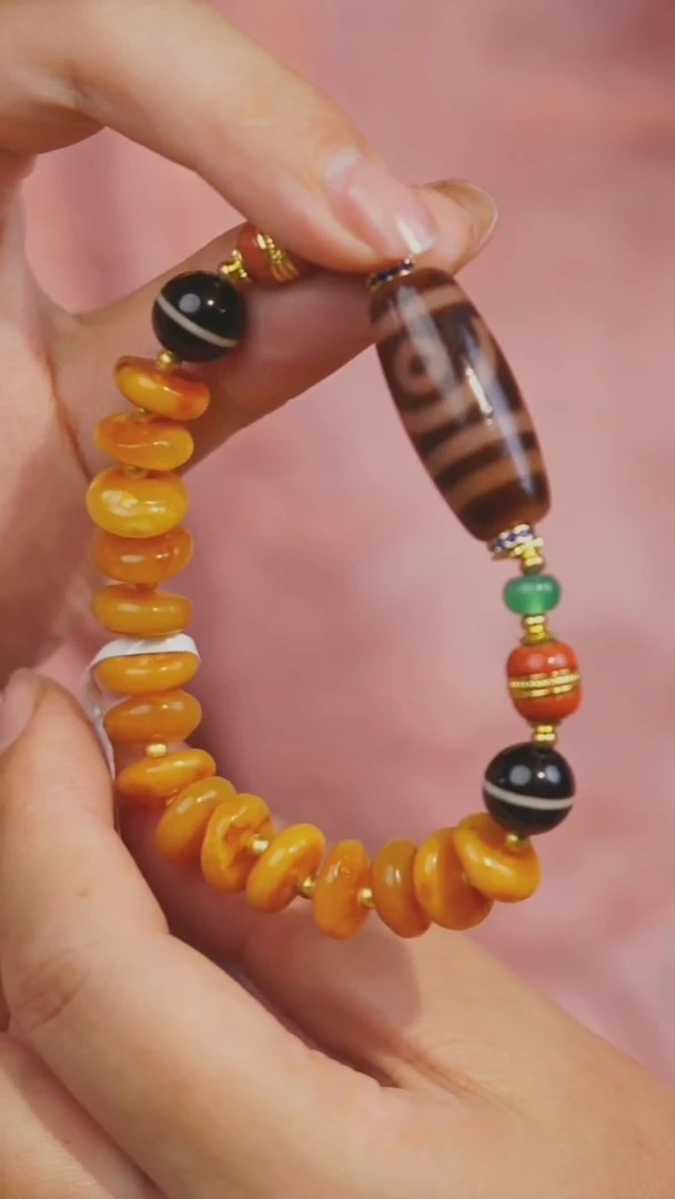 未镶嵌颈饰玛瑙/玉髓（覆膜）多样性发其一 2眼手串