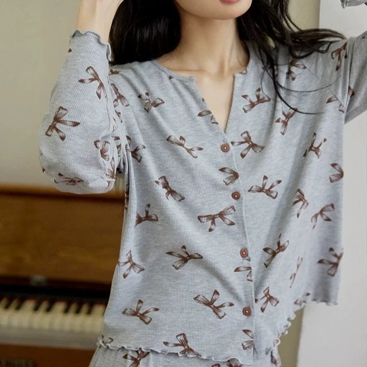 蝴蝶结印花V领长袖显瘦带胸垫可外穿休闲家居服套装