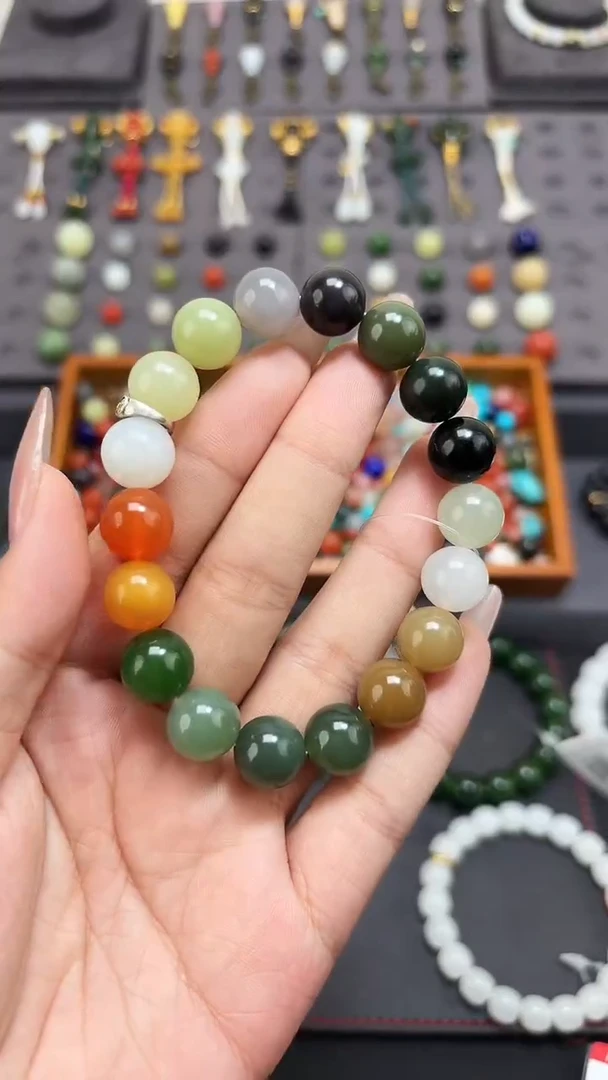 未镶嵌和田玉挂件12mm多宝圆珠手串