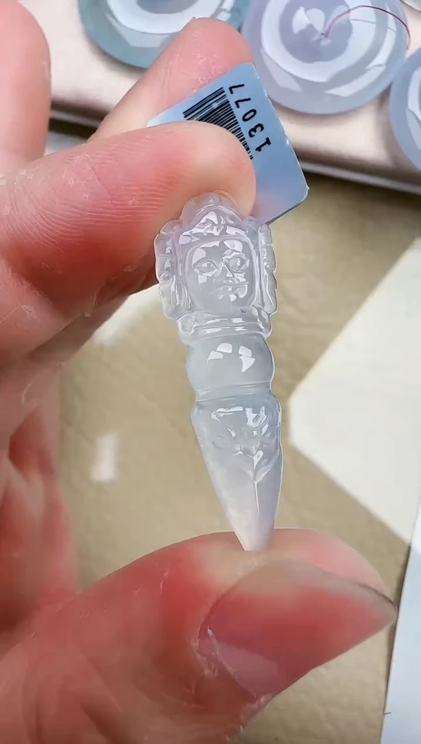 翡翠未镶嵌颈饰缅甸翡翠a货1