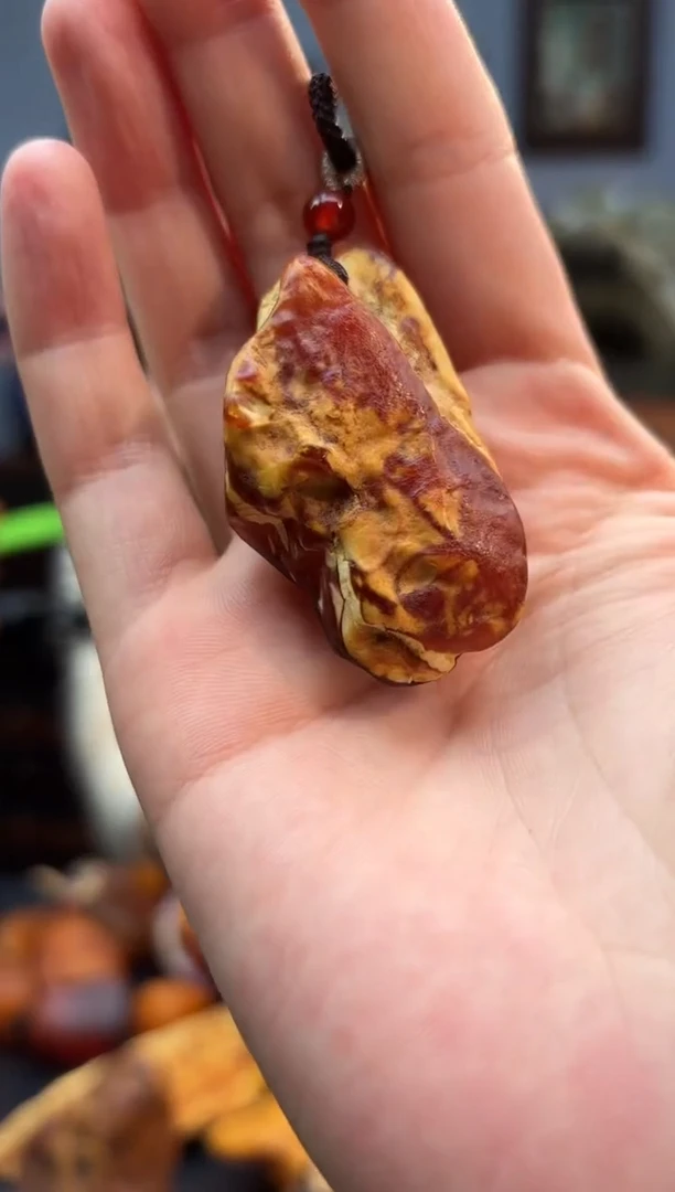 琥珀颈饰未镶嵌吊坠