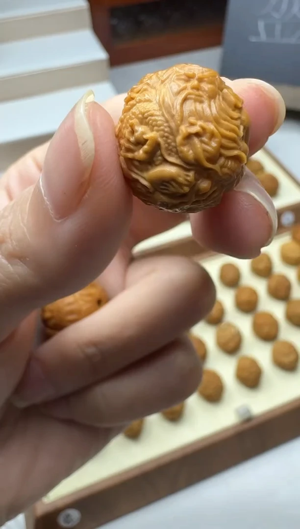 吊坠猴头核桃青龙关羽