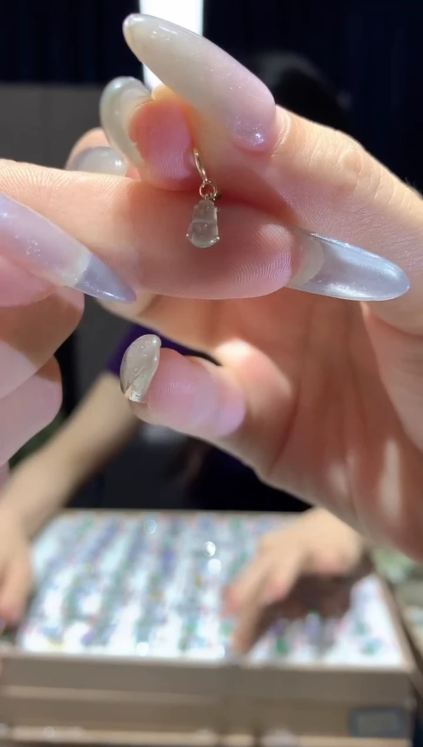 翡翠18K金镶嵌吊坠(不含链)杨教授MJ04