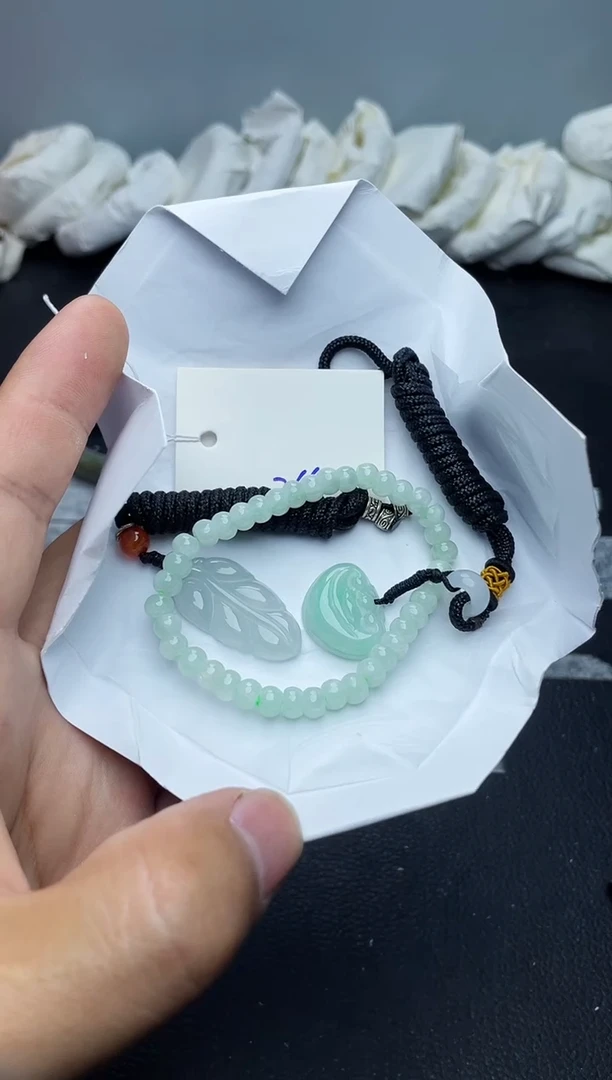 未镶嵌手镯翡翠266