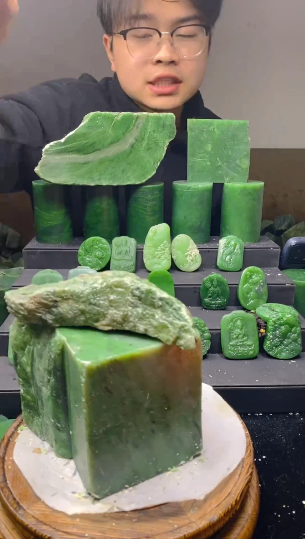 未镶嵌和田玉（碧玉）珠宝半成品1