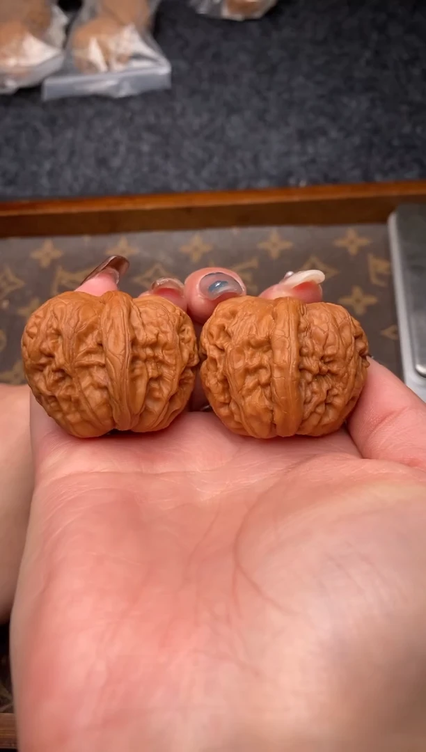 把件文玩核桃B80号40尺元宝