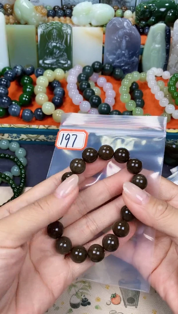 和田玉未镶嵌颈饰和田玉