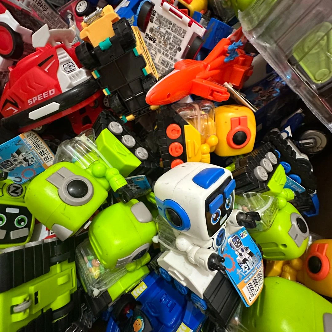 库存玩具装箱糖果不吃丢掉 不包电池 默认微瑕NO退NO换 介意勿拍