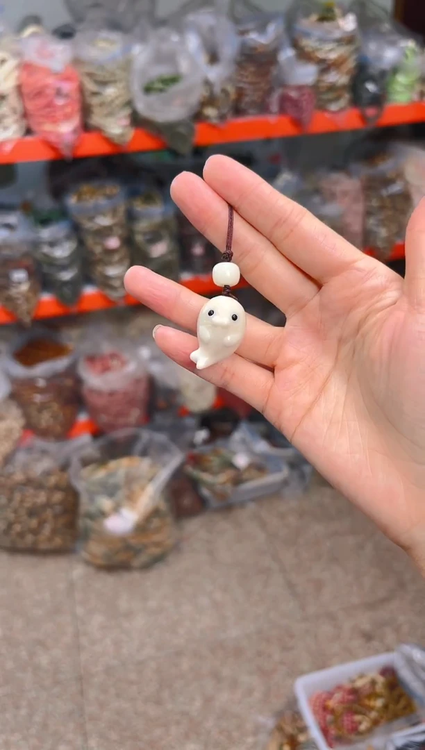 吊坠菩提根/象牙果小 海豚挂件