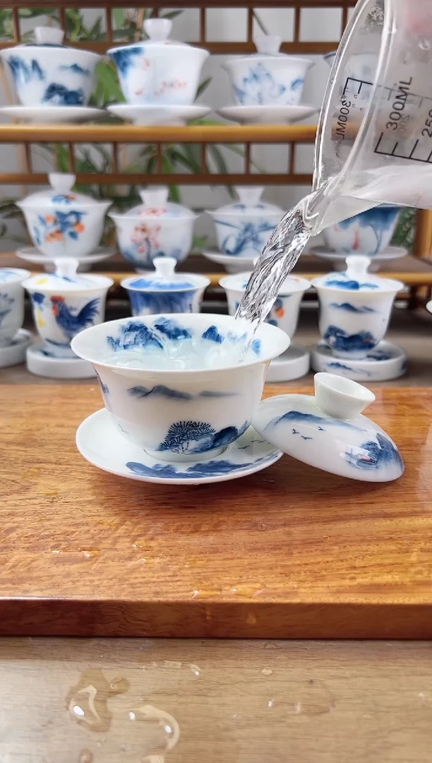 全品千里江山180ml內绘盖碗