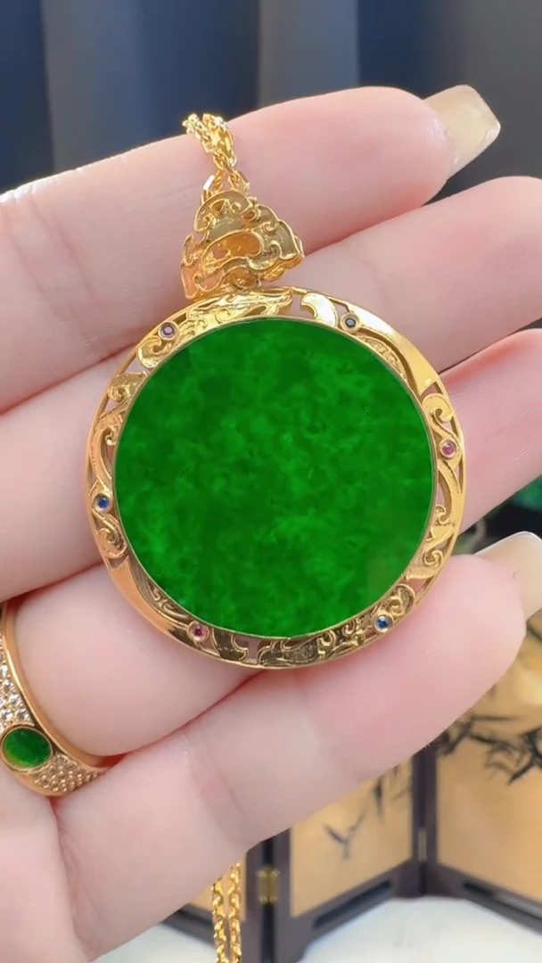 翡翠18K金镶嵌吊坠(不含链)天然缅甸A货翡翠18K吊坠