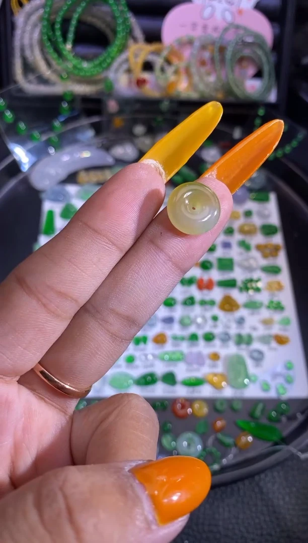 未镶嵌挂件翡翠扣子