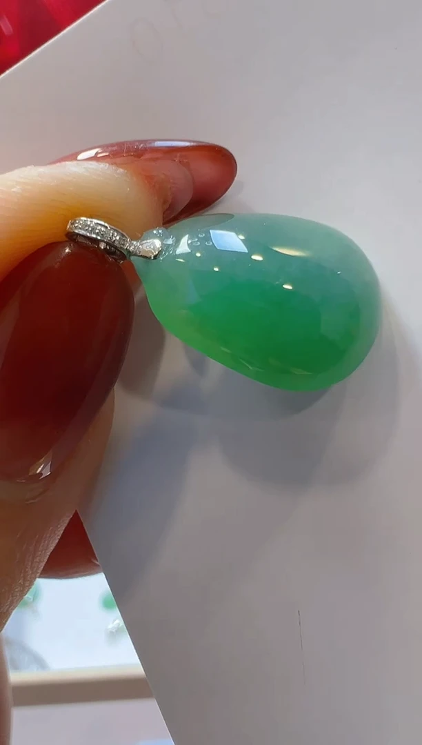 【闪购商品】翡翠吊坠(不含链)18K金镶嵌多样性团购发一件