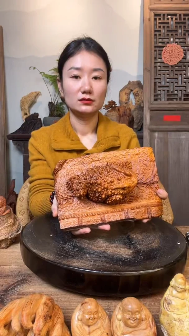 摆件在**。98989898
