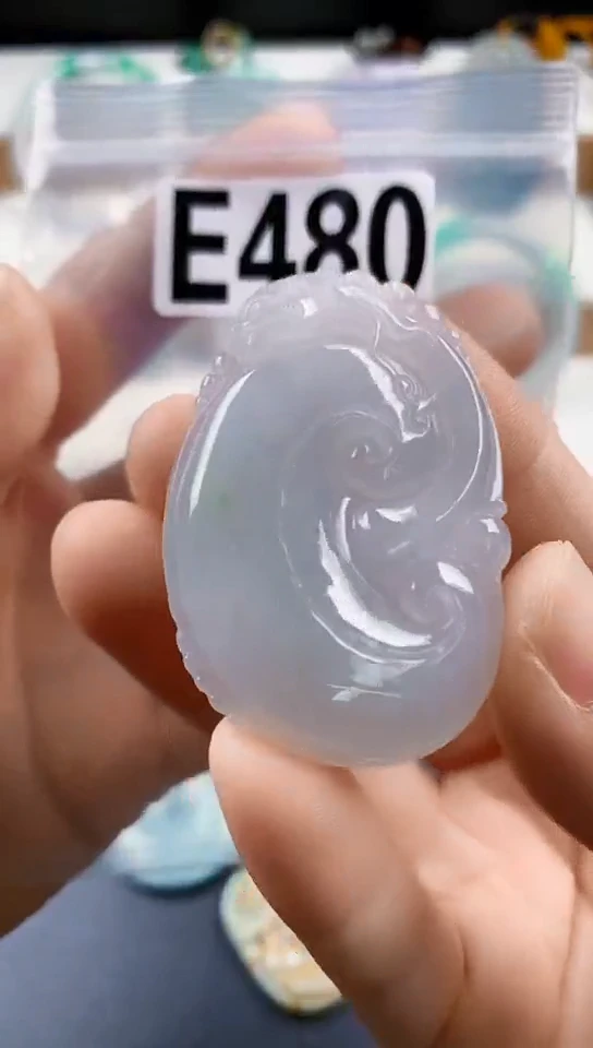 颈饰未镶嵌翡翠天然翡翠吊坠挂饰