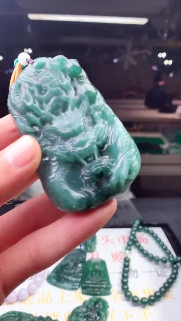 未镶嵌定制翡翠天然A货翡翠拍一发一