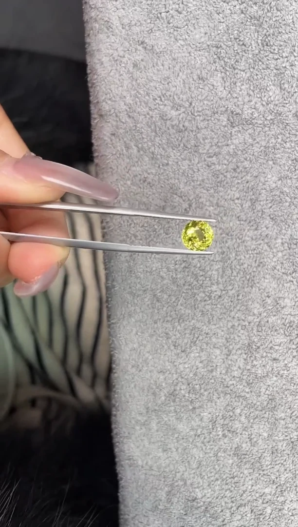 【闪购商品】石榴石裸石未镶嵌1.86克拉