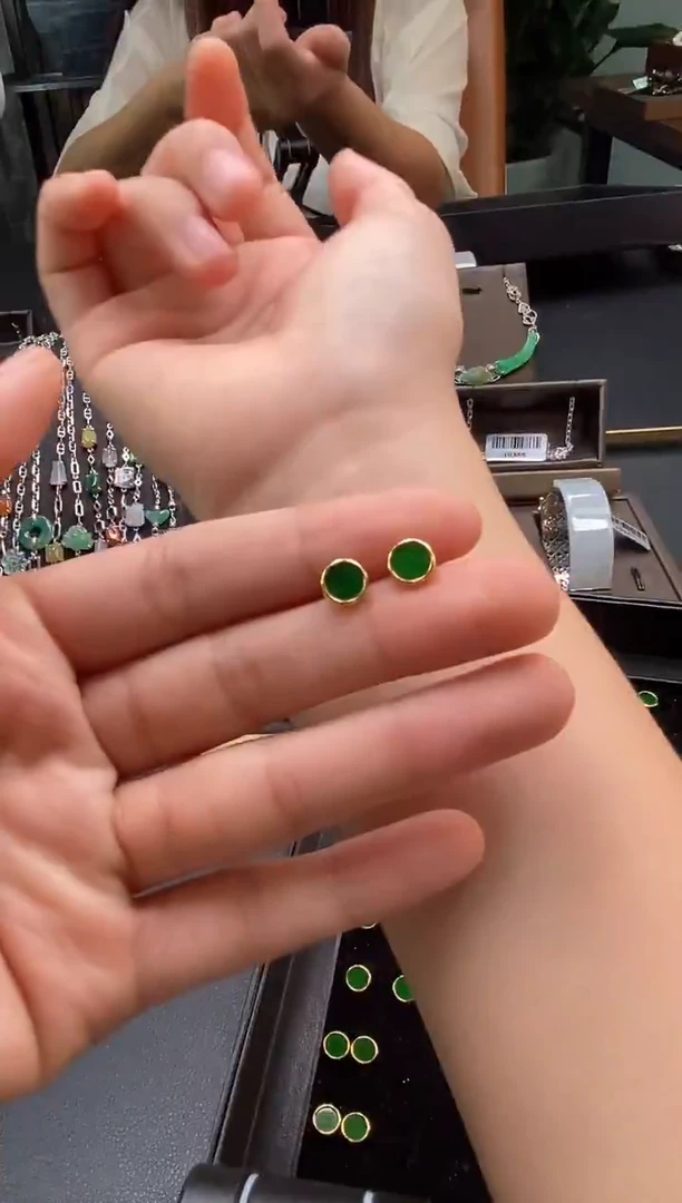 颈饰银S925镶嵌翡翠18140多样性发一