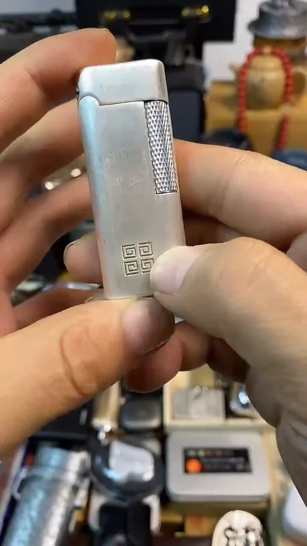 瓷片示闪购商品，如图所