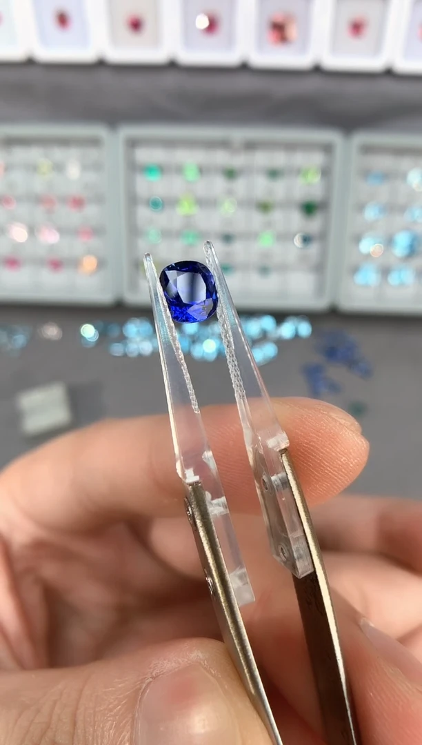【闪购商品】定制蓝宝石裸石未镶嵌1.65ct