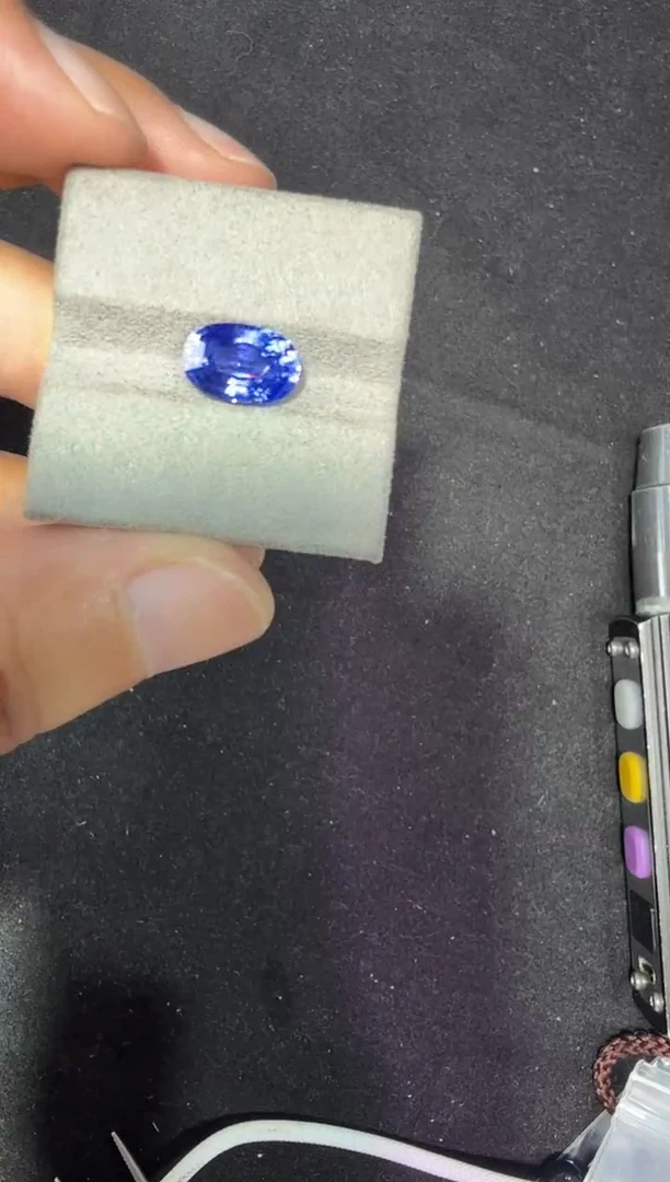 未镶嵌定制定制蓝宝石天然4.01克拉矢车菊吉尔德vb