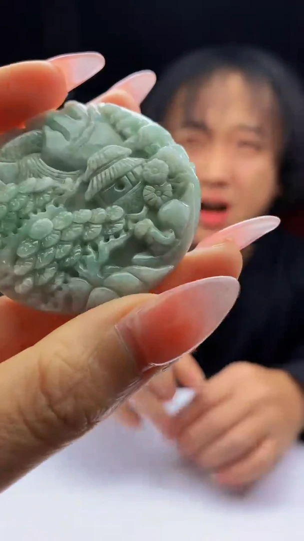 颈饰未镶嵌翡翠天然A货翡翠