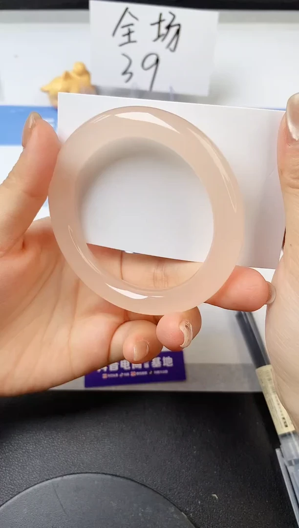 【闪购商品】石英质玉手镯未镶嵌s72-54.4