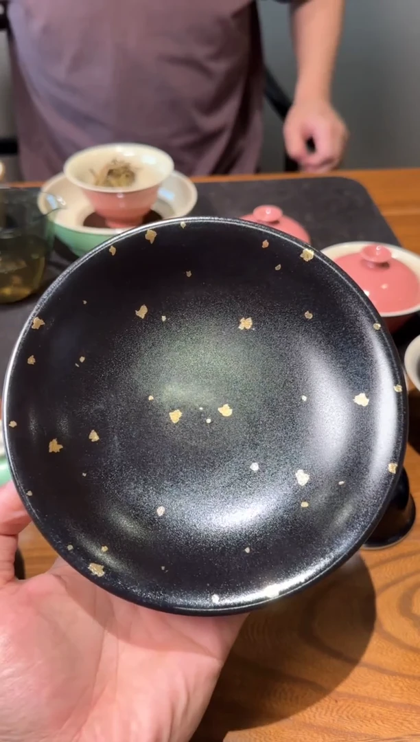百*南山云泊 玄墨 洒金空明壶承