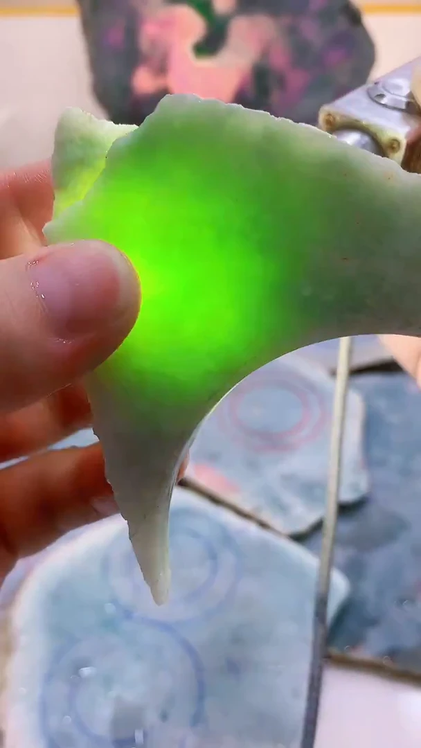 翡翠裸石0林0翡翠珠宝206