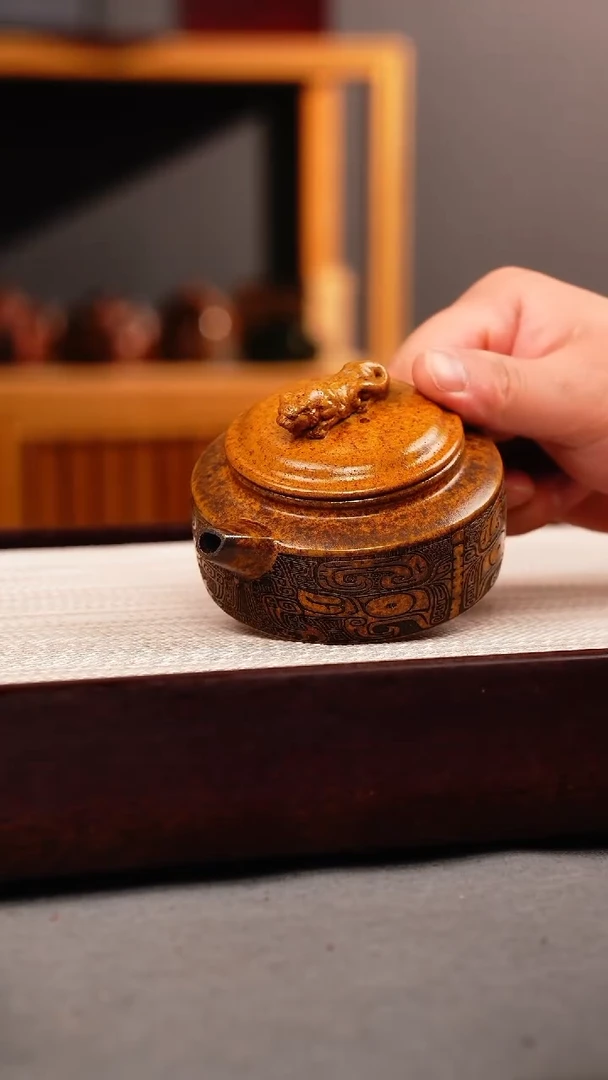 茶壶紫砂龙骨金砂 虎钮德钟 饕餮纹