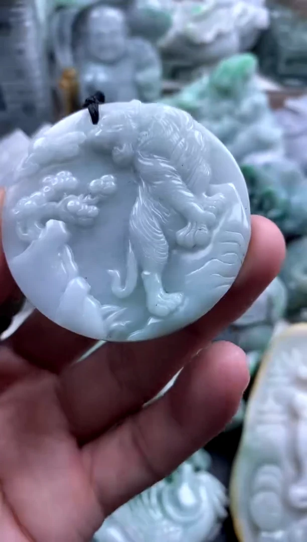 吊坠(不含链)未镶嵌翡翠1