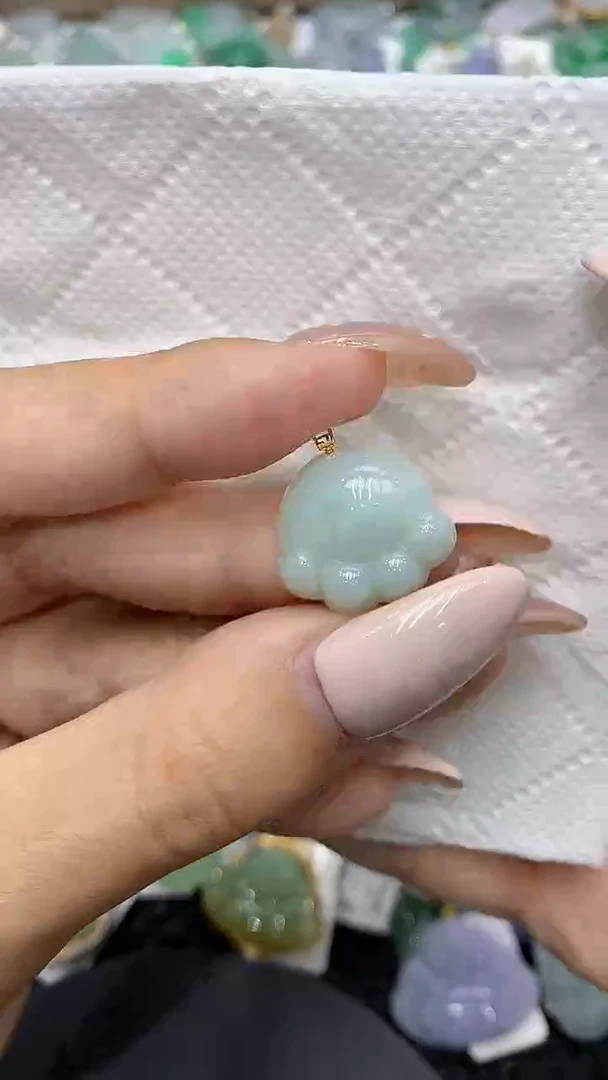 颈饰18K金镶嵌翡翠111111111111
