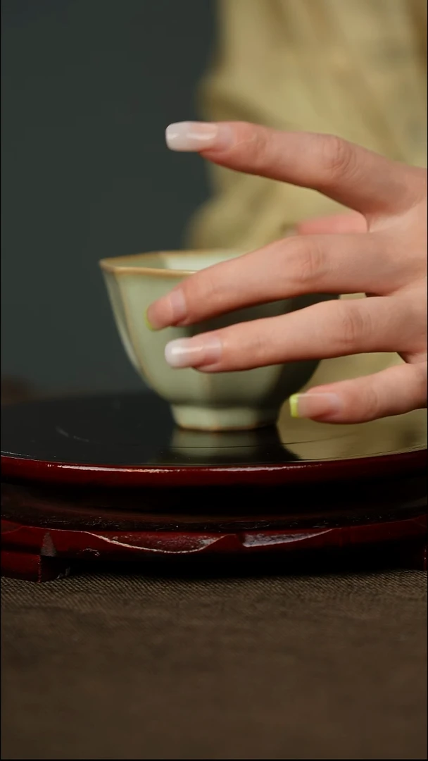 粉青 八方来财 带底款