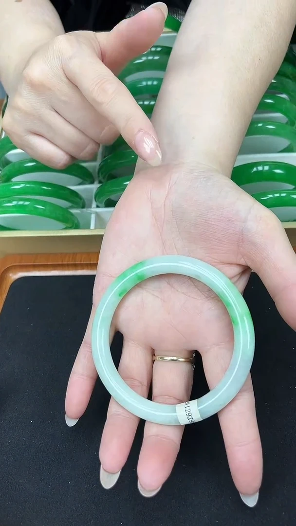 砖雕s34 飘花手镯 圈口61.8