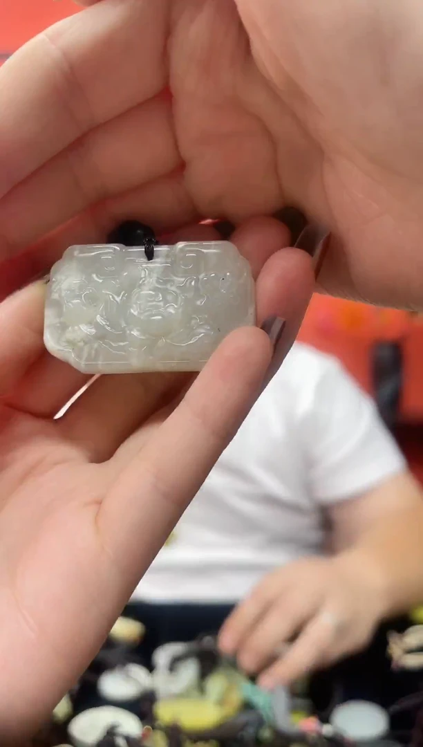 未镶嵌岫玉吊坠·