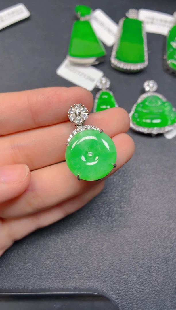 颈饰银S925镶嵌翡翠1