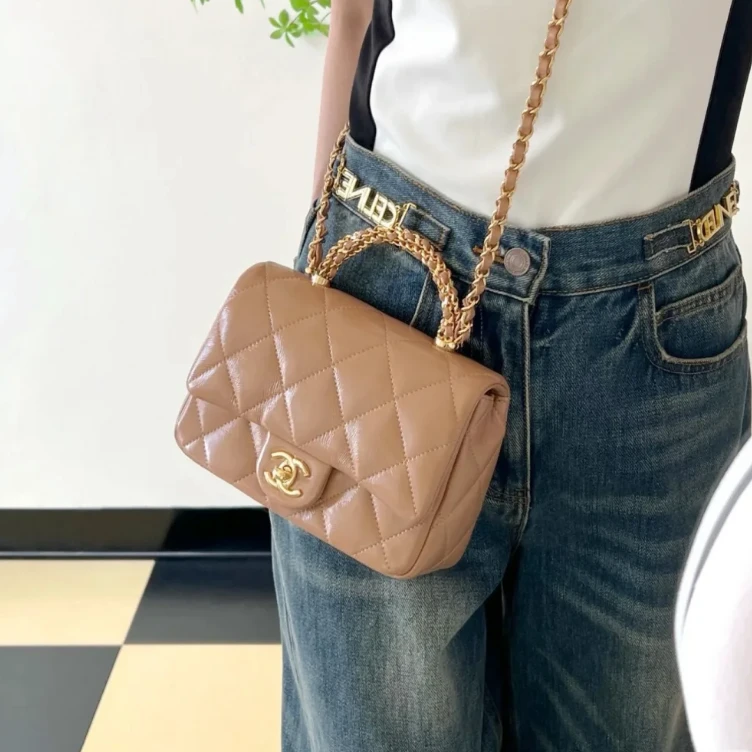 99新 Chanel/香奈儿 24b手柄cf大mini奶茶色金扣芯片款/24625958