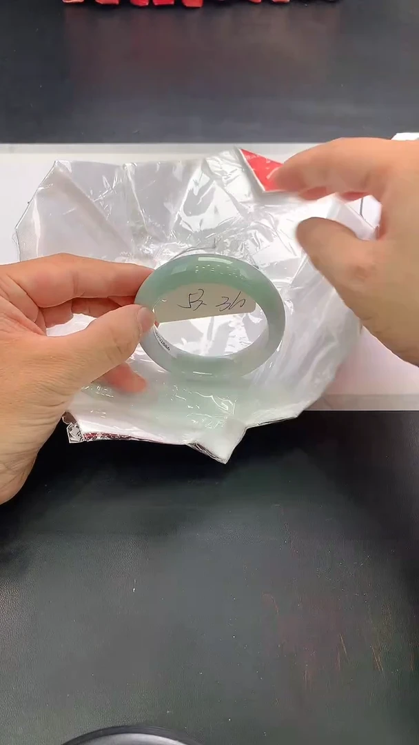 翡翠手镯未镶嵌162