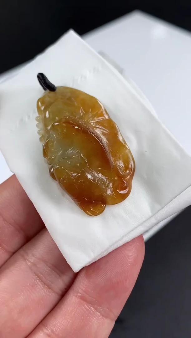 未镶嵌定制翡翠嫣**灵翡翠