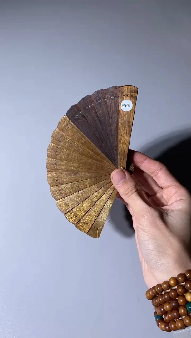 【闪购商品】金丝楠木雕950号10cm金丝楠木小叶桢楠掌中扇