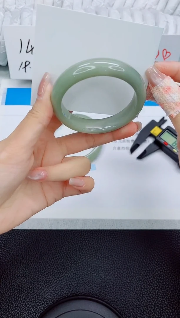 石英质玉手镯未镶嵌251-54.5