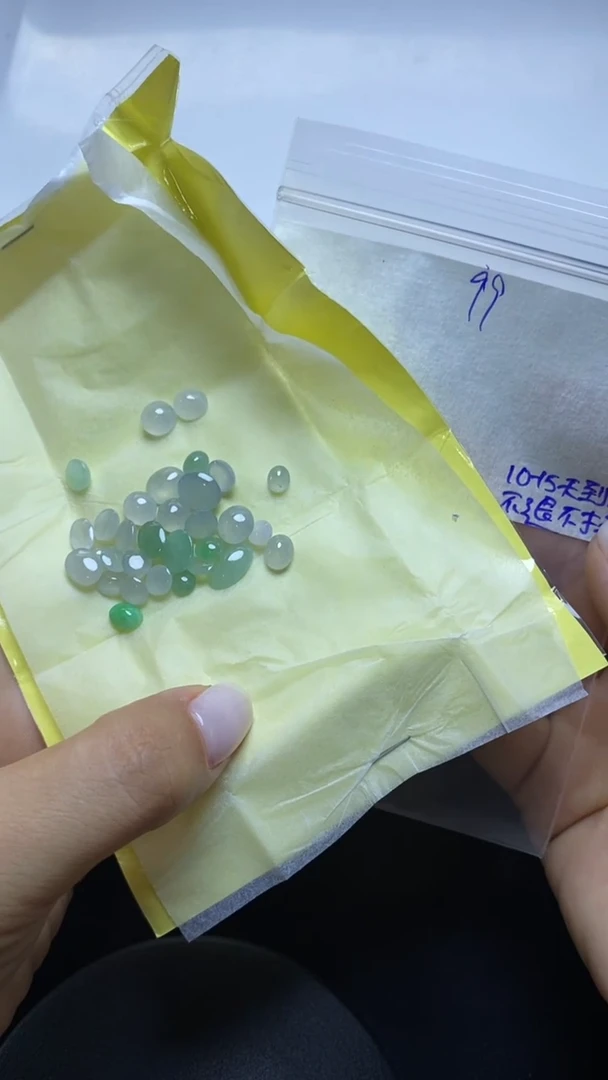 未镶嵌定制翡翠拍一发一