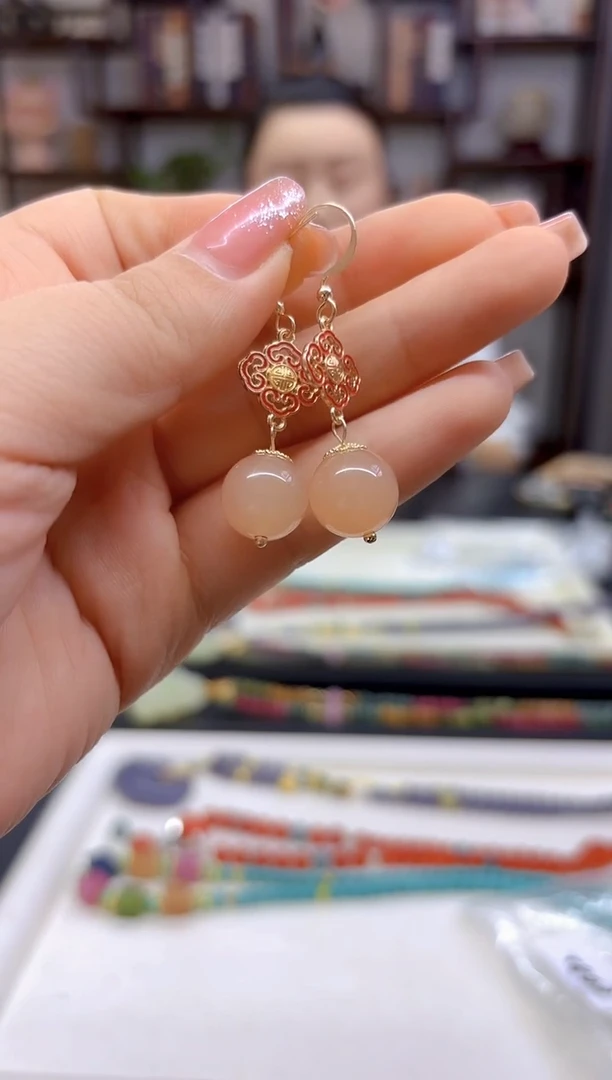 【闪购商品】和田玉耳饰14K金镶嵌E682