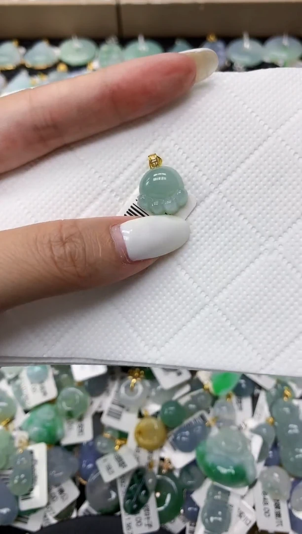 颈饰未镶嵌翡翠11111111111